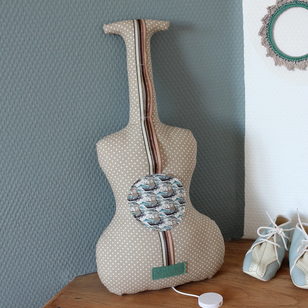 Barnabe Musical Guitar