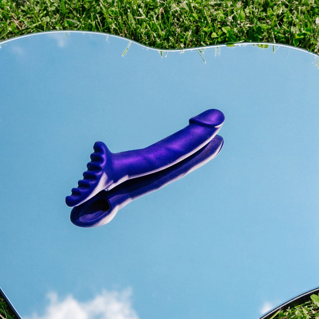 Fuze Velvet Silicone Bumper Dildo