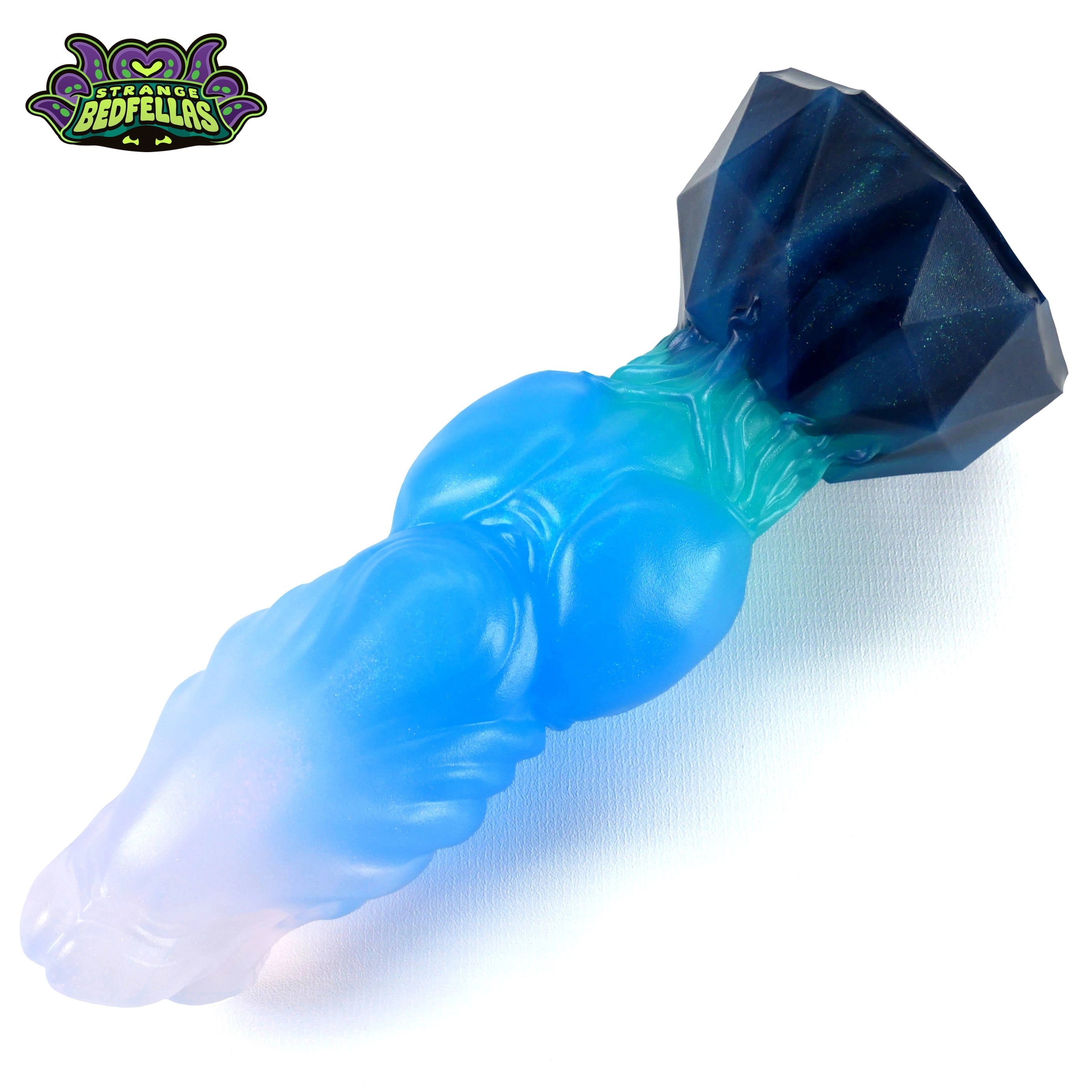 Medium Fornax 4.0 -- Near Clear 31* silicone -- F-2966